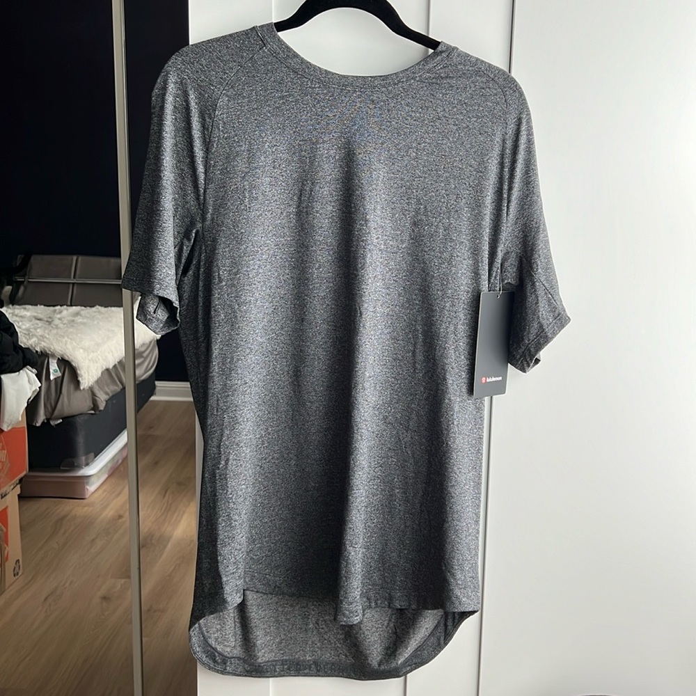 Lululemon DrySende Short Sleeve Large